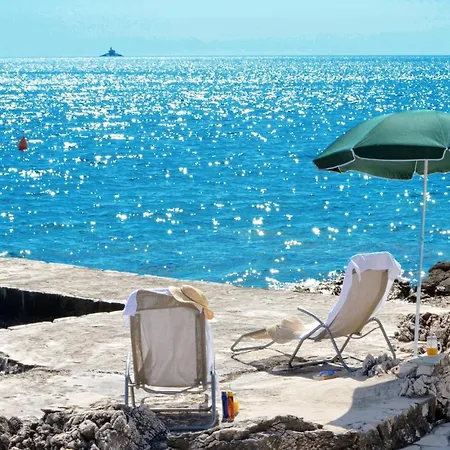 Apartment By The Sea Rogoznica - 20165 *