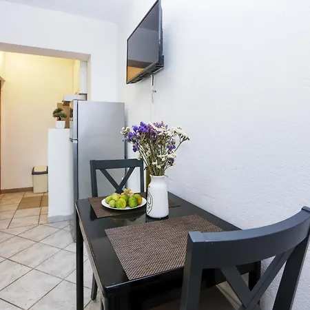 By The Sea - 20165 Apartment