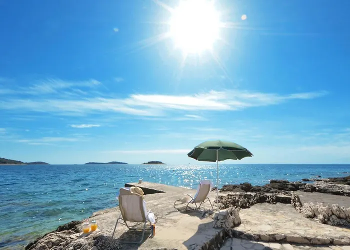 By The Sea - 20165 Rogoznica (Sibenik-Knin)