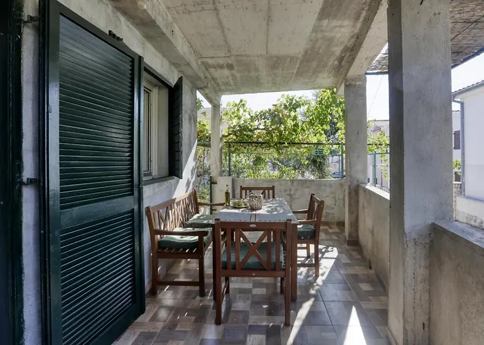 Appartement By The Sea - 20165 *